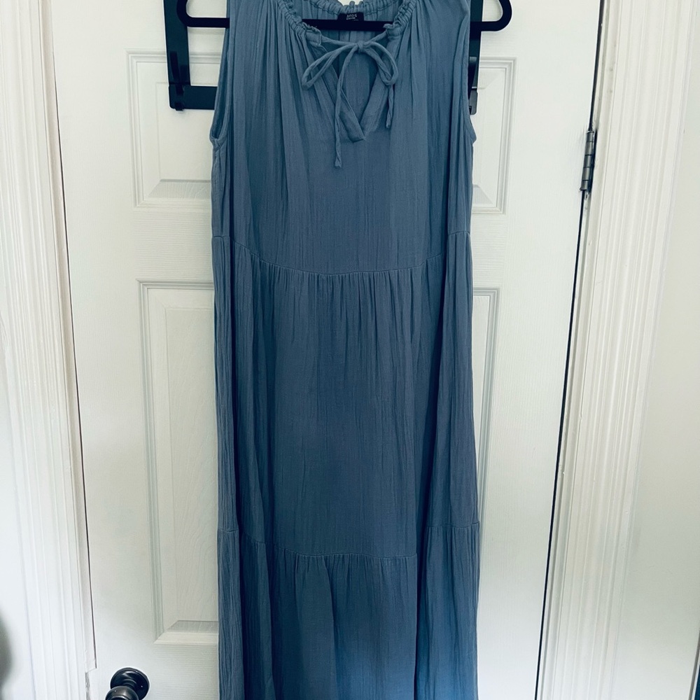 Sleeveless Blue Tie-Neck Maxi Dress
